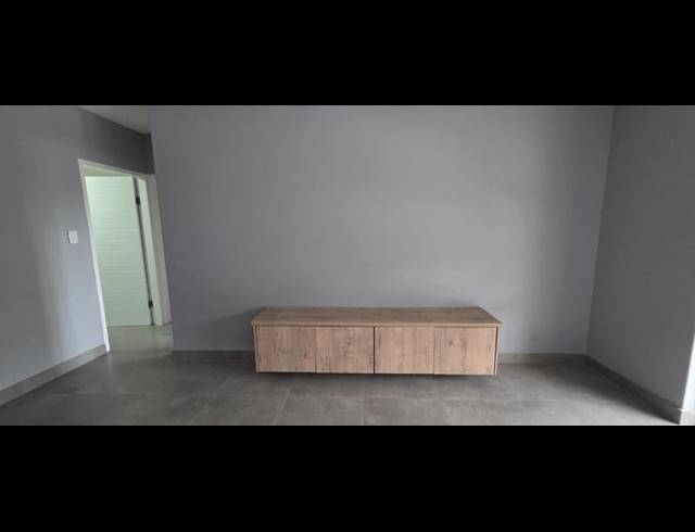 2 BEDROOM APARTMENT FOR SALE IN ESCOMBE
